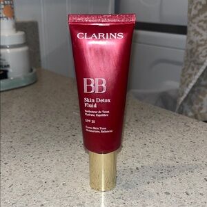 Clarins BB Skin Detox Fluid 00